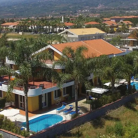 Le Della Contea -vacation Aparthotel 4*